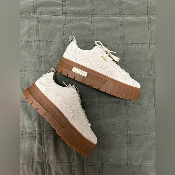 Puma Mayze Oatmeal Platform
Shoes Sneakers Suede Size 8
380784-06 - Picture 1 of 6